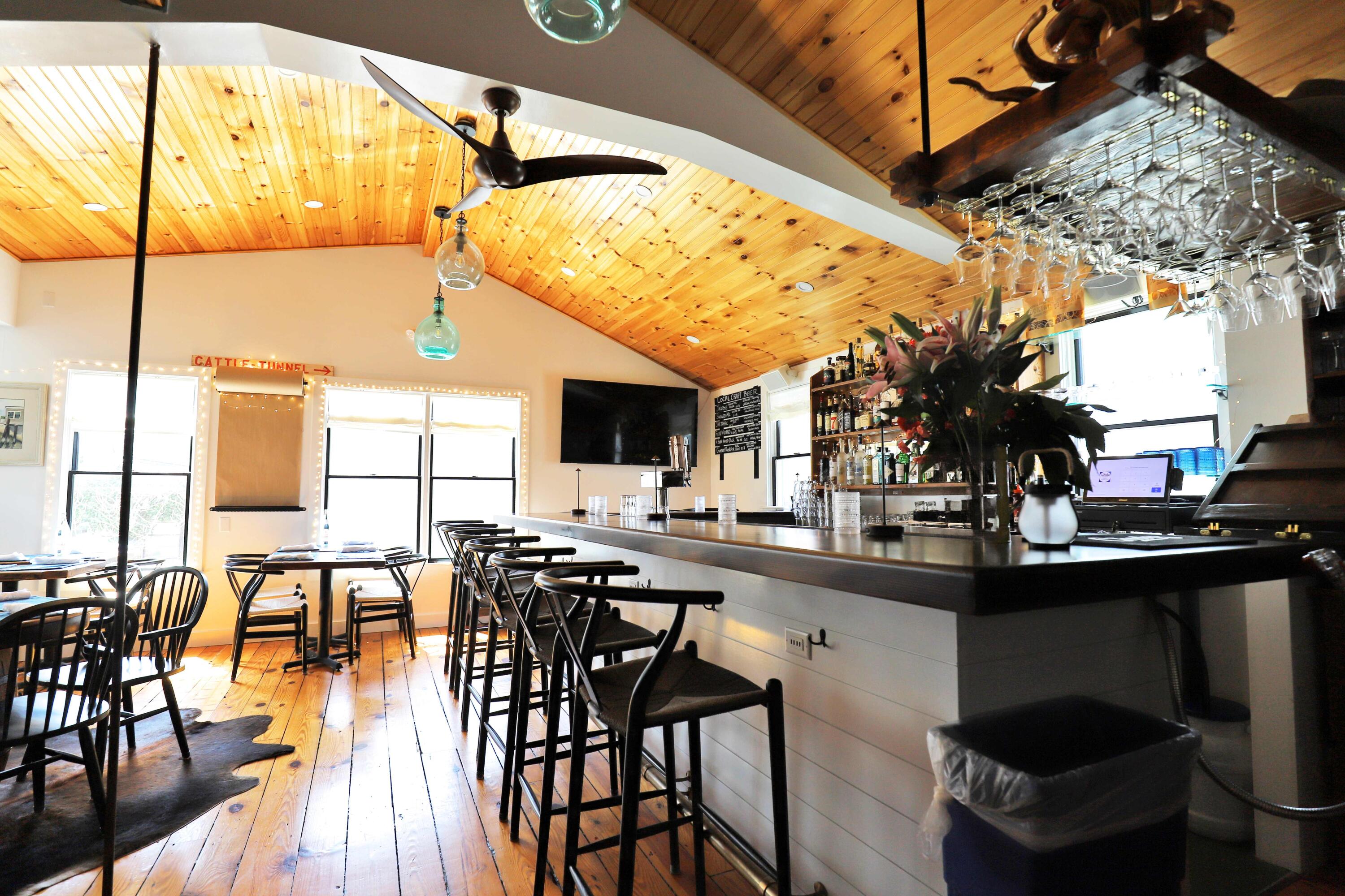 87 Water Street Falmouth MA 02543