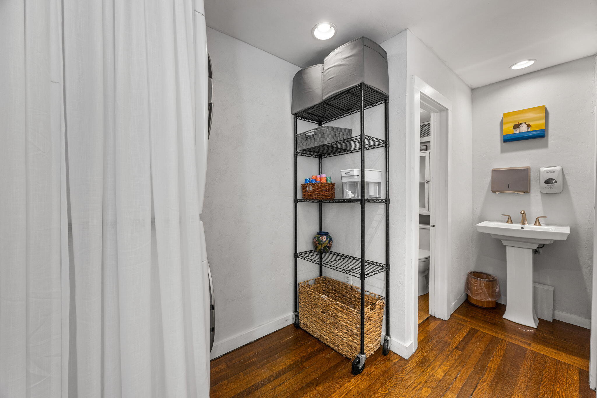 182 Commercial Street MA 02657
