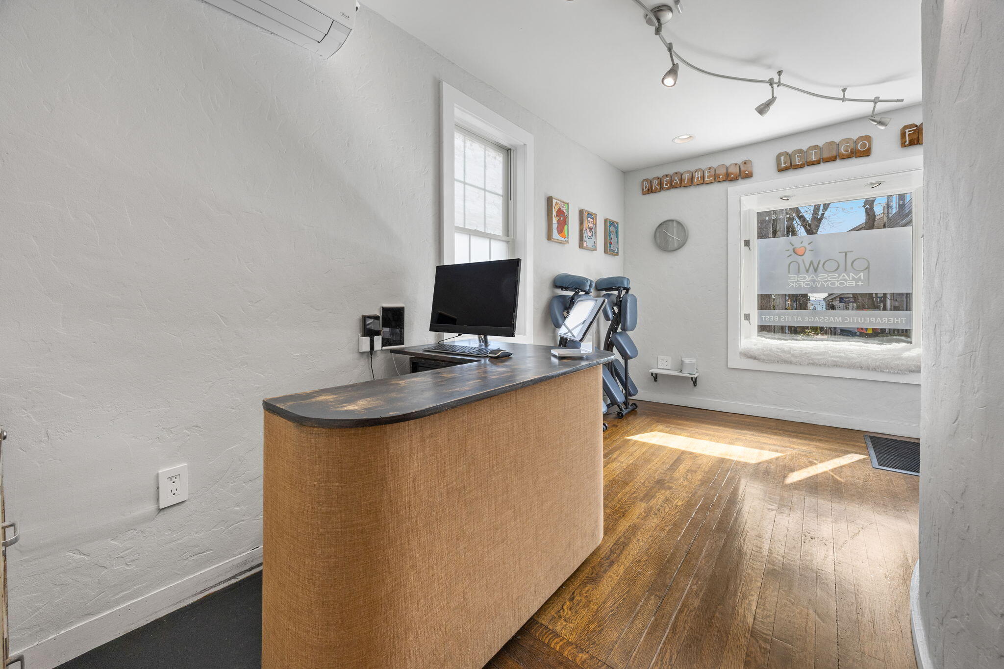 182 Commercial Street MA 02657