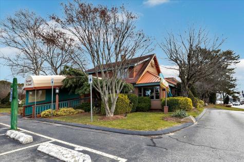 950 Iyannough Road Barnstable MA 02601