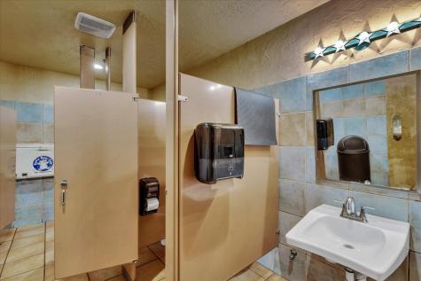 950 Iyannough Road Barnstable MA 02601