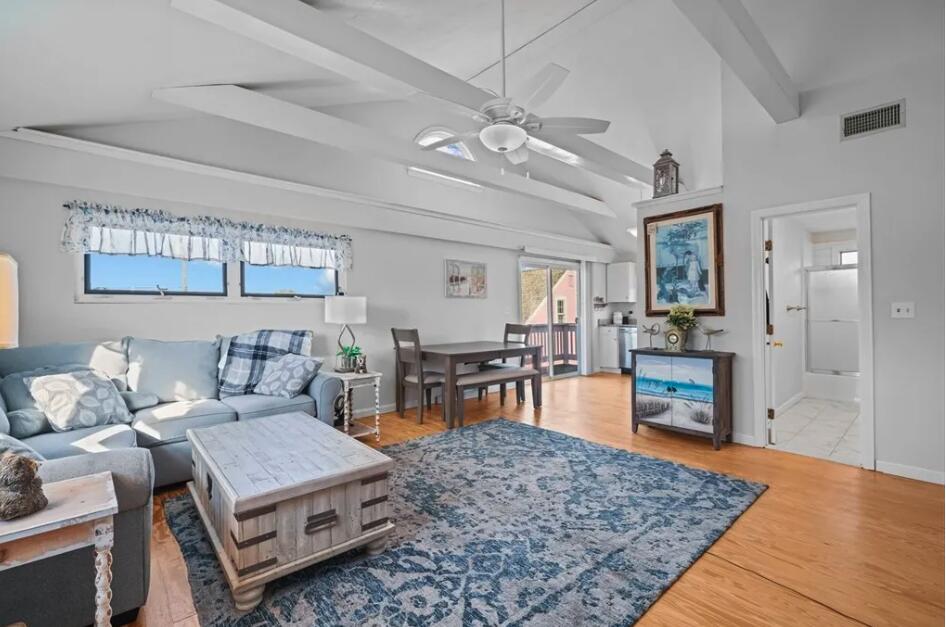 574 Main Street Hyannis MA 02601