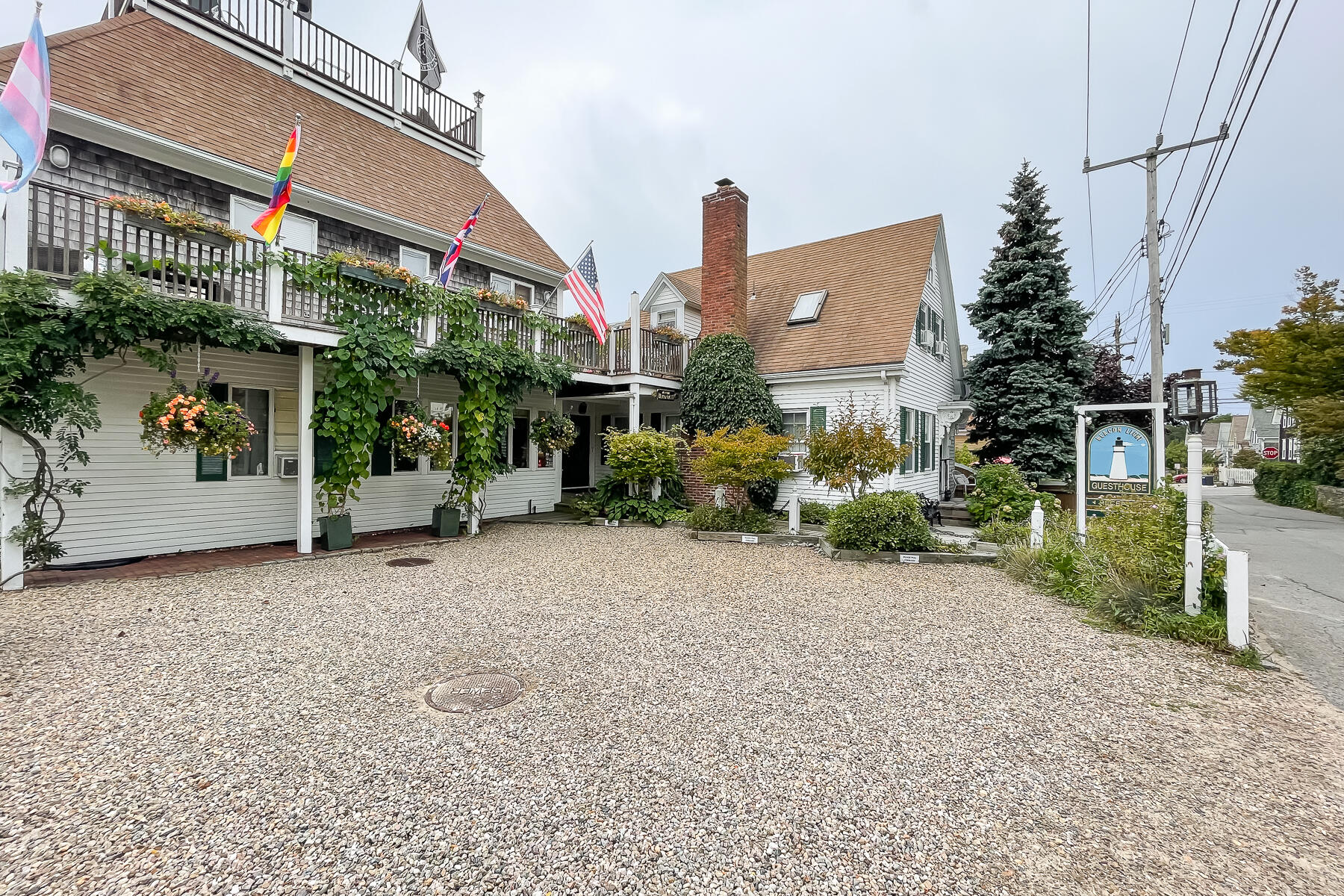 12 Winthrop Street MA 02657