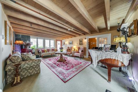 12 Winthrop Street MA 02657