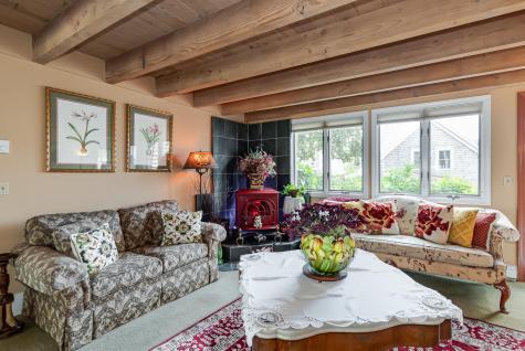 12 Winthrop Street MA 02657