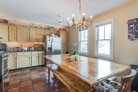 12 Winthrop Street MA 02657