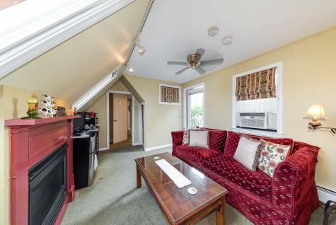 12 Winthrop Street MA 02657