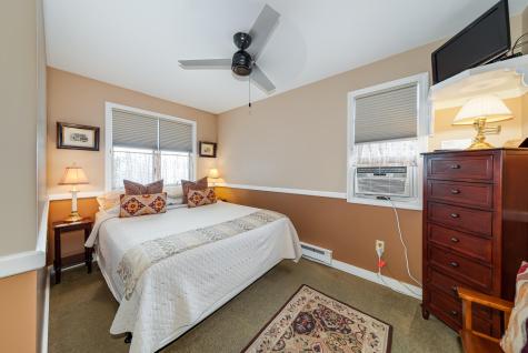 12 Winthrop Street MA 02657