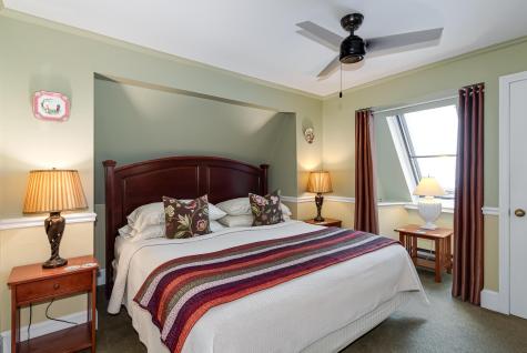 12 Winthrop Street MA 02657
