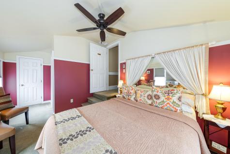 12 Winthrop Street MA 02657