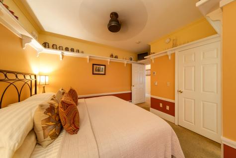 12 Winthrop Street MA 02657