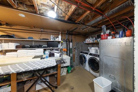 12 Winthrop Street MA 02657