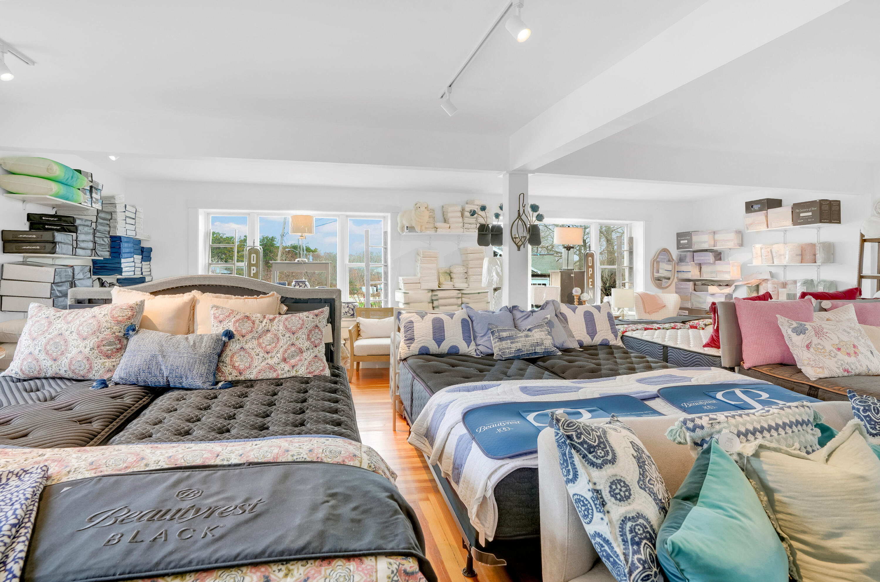 322 State Road Vineyard Haven MA 02568