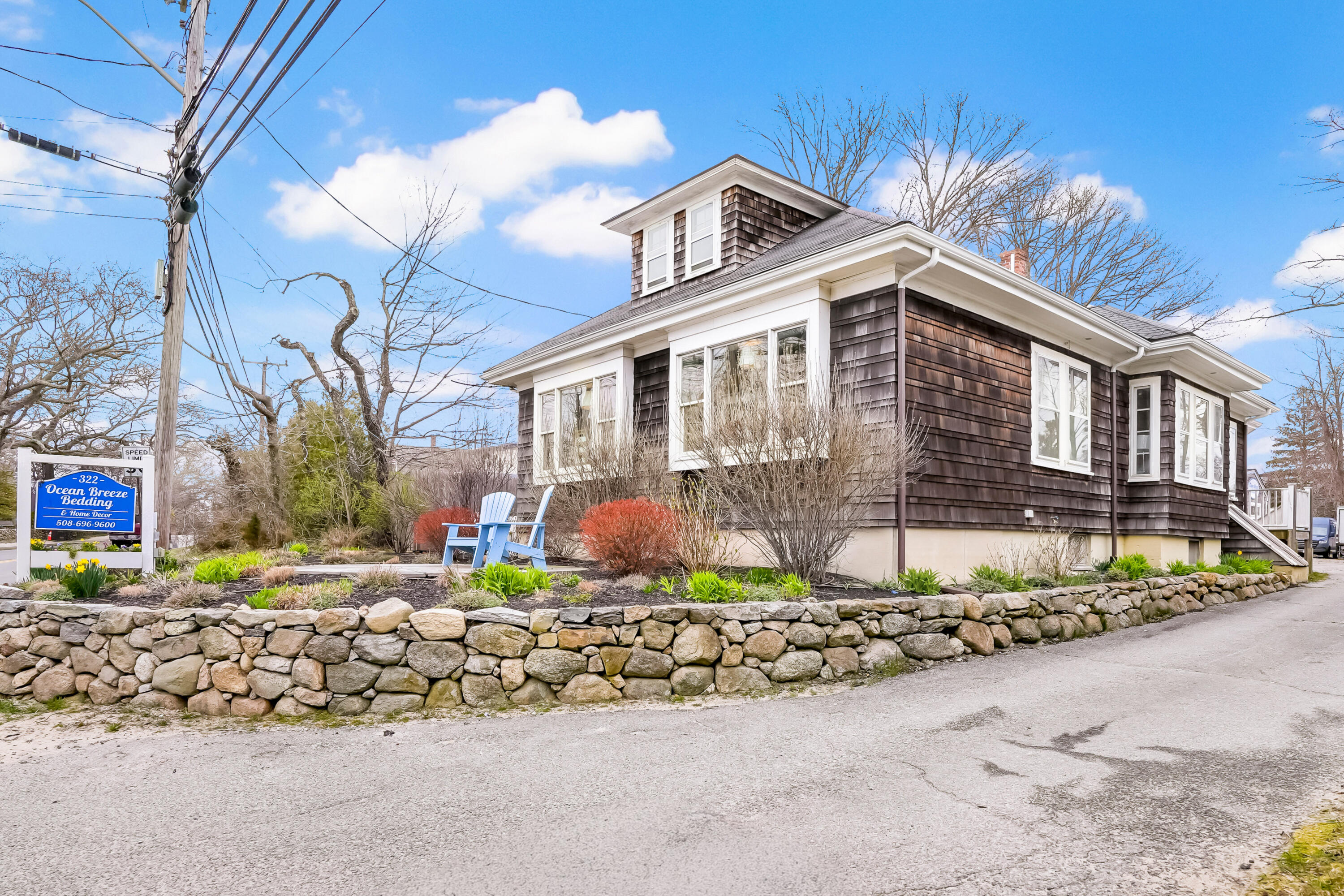 322 State Road Vineyard Haven MA 02568