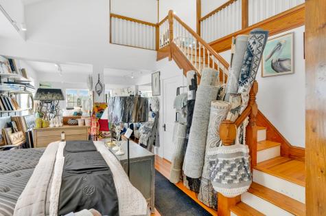 322 State Road Vineyard Haven MA 02568