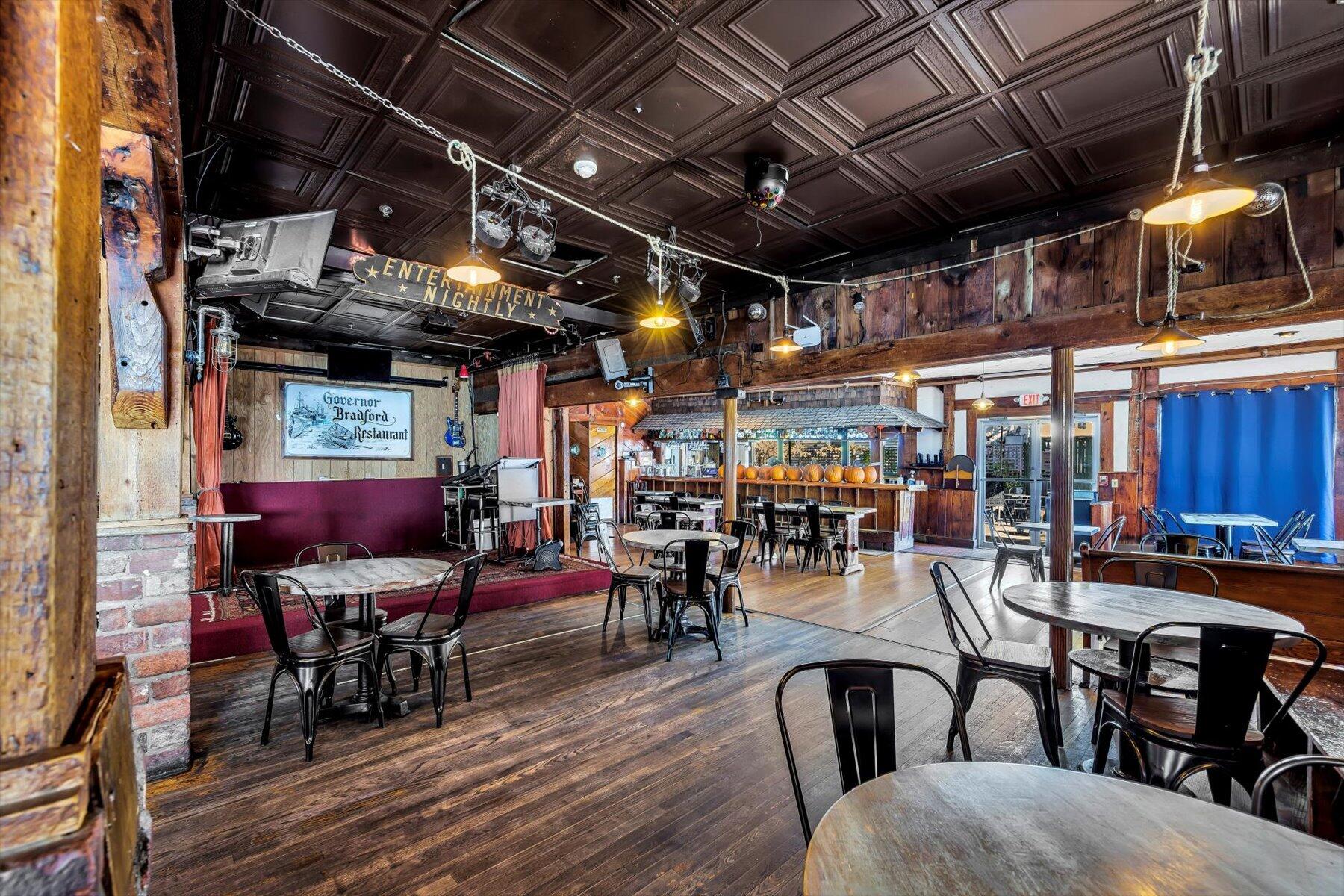 312 Commercial Street Provincetown MA 02657