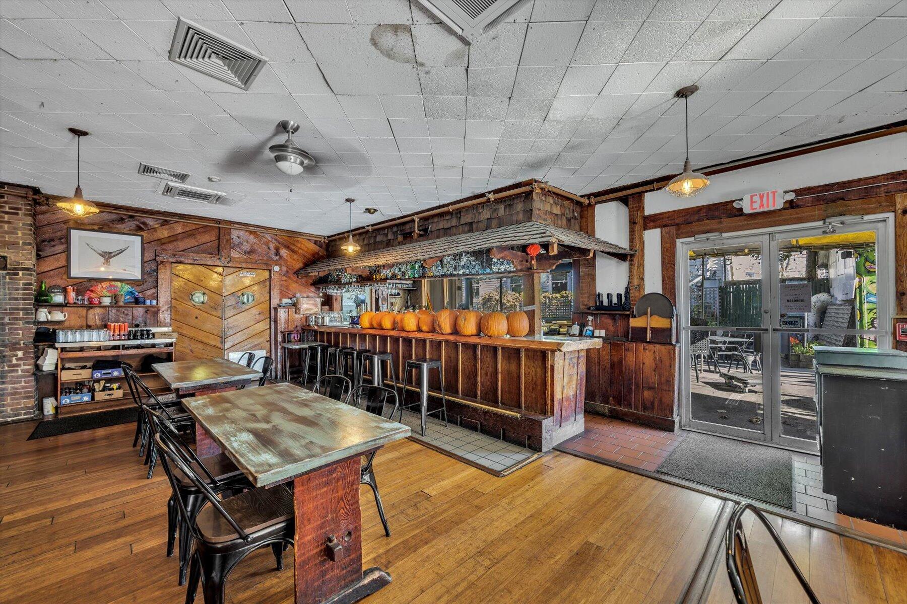 312 Commercial Street Provincetown MA 02657