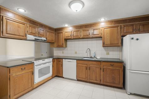 16 Hilltop Drive Sandwich MA 02563