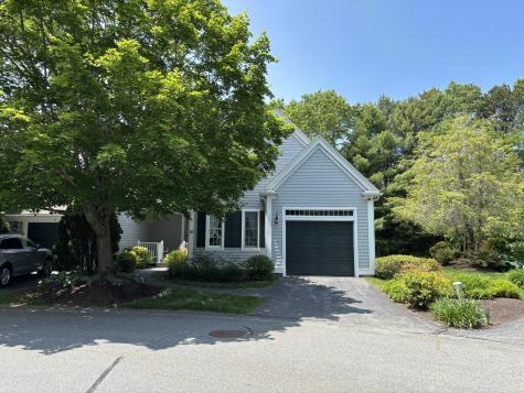 10 Mayfair Court Mashpee MA 02649