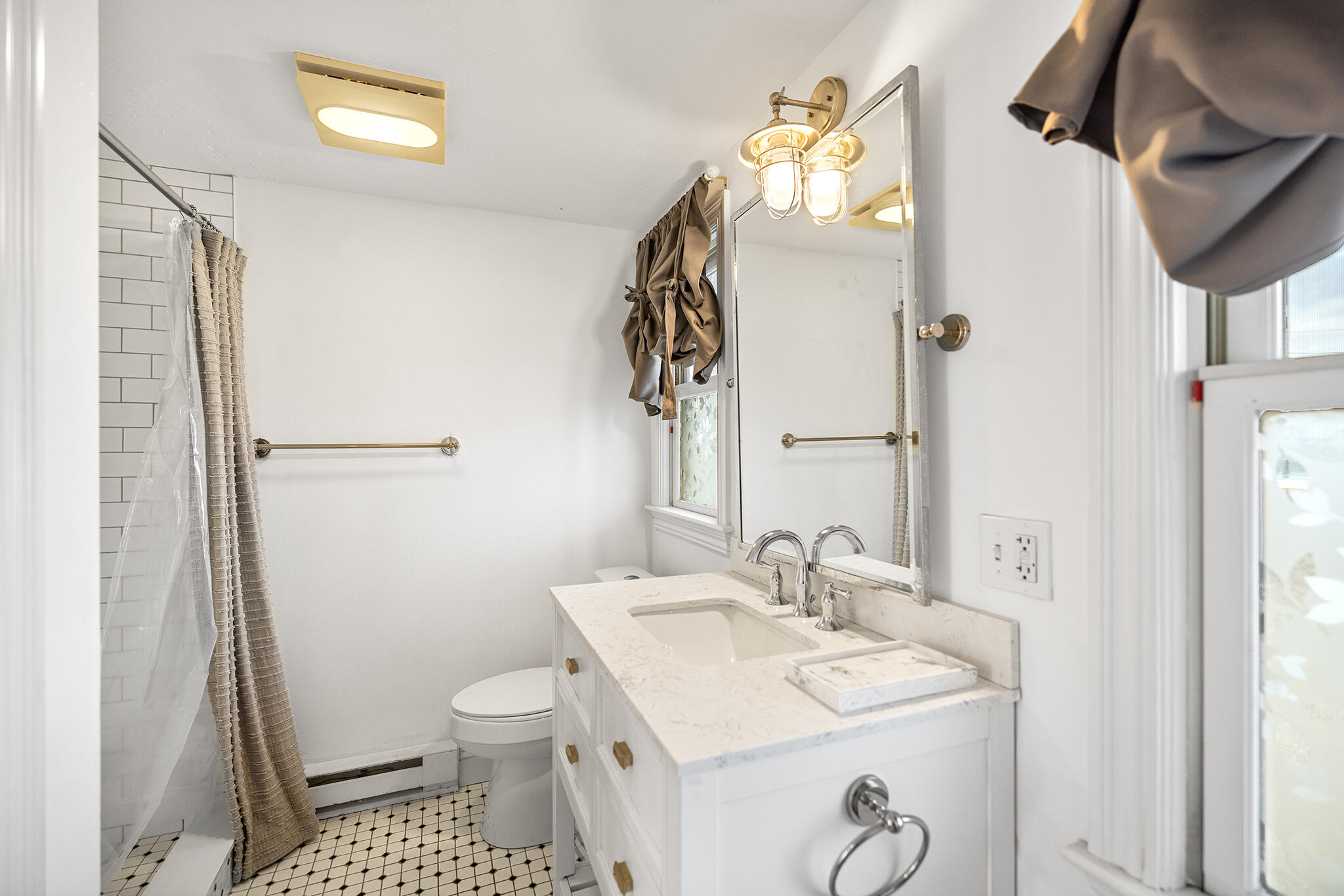 544 Shore Road MA 02666