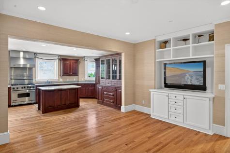 528 Main Street Harwich MA 02646
