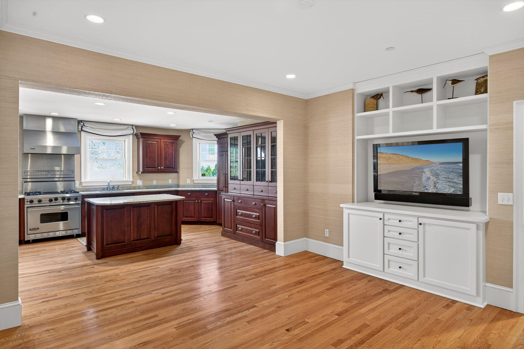 528 Main Street Harwich MA 02646