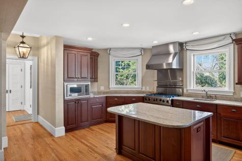 528 Main Street Harwich MA 02646