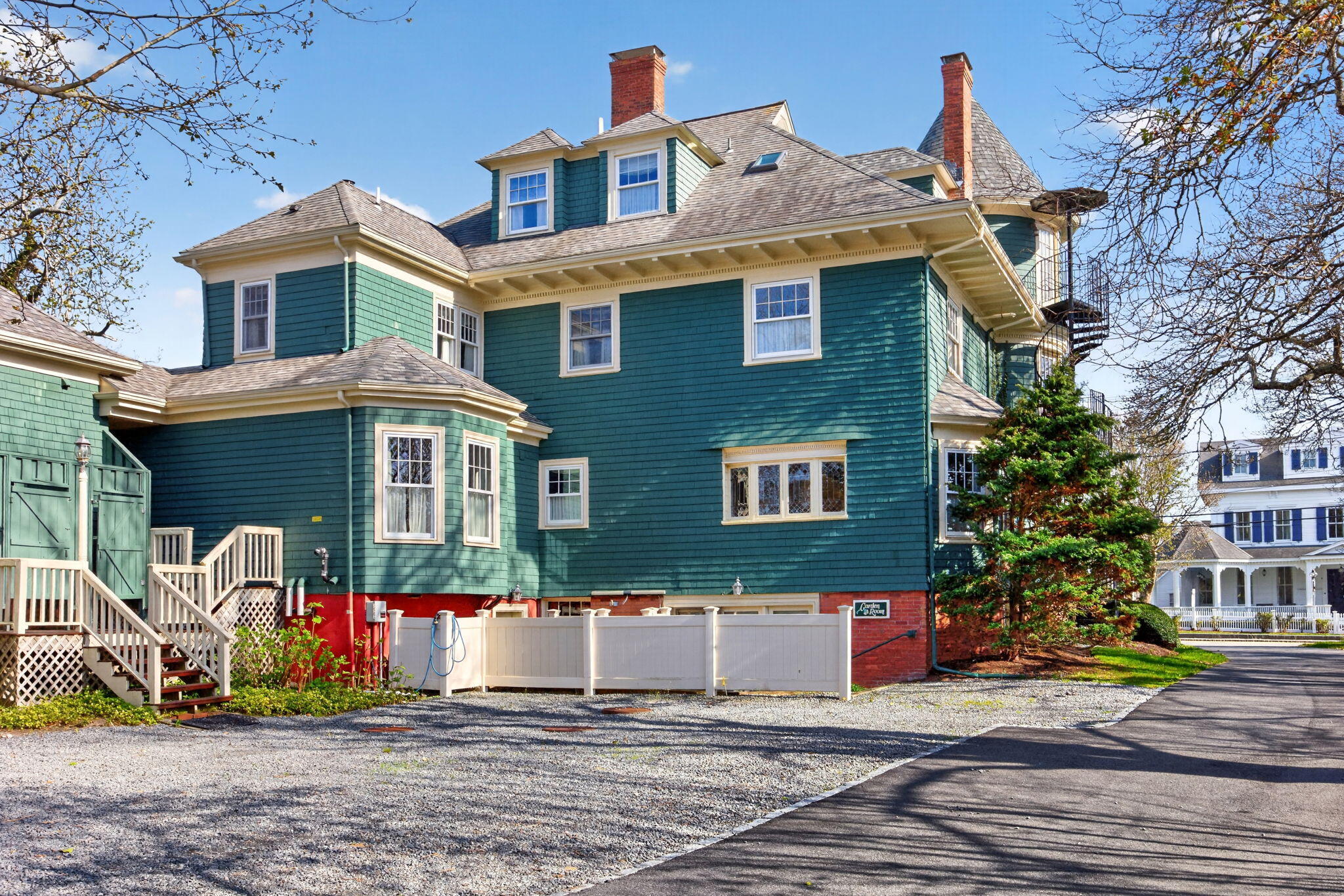 528 Main Street Harwich MA 02646