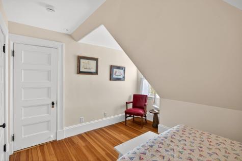 528 Main Street Harwich MA 02646