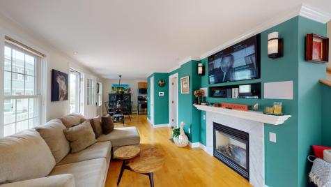 16 Harry Kemp Way Provincetown MA 02657