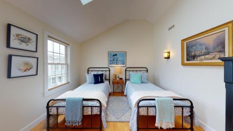 16 Harry Kemp Way Provincetown MA 02657