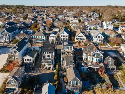 405 Commercial Street Provincetown MA 02657