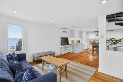 45 Commercial Street Provincetown MA 02657