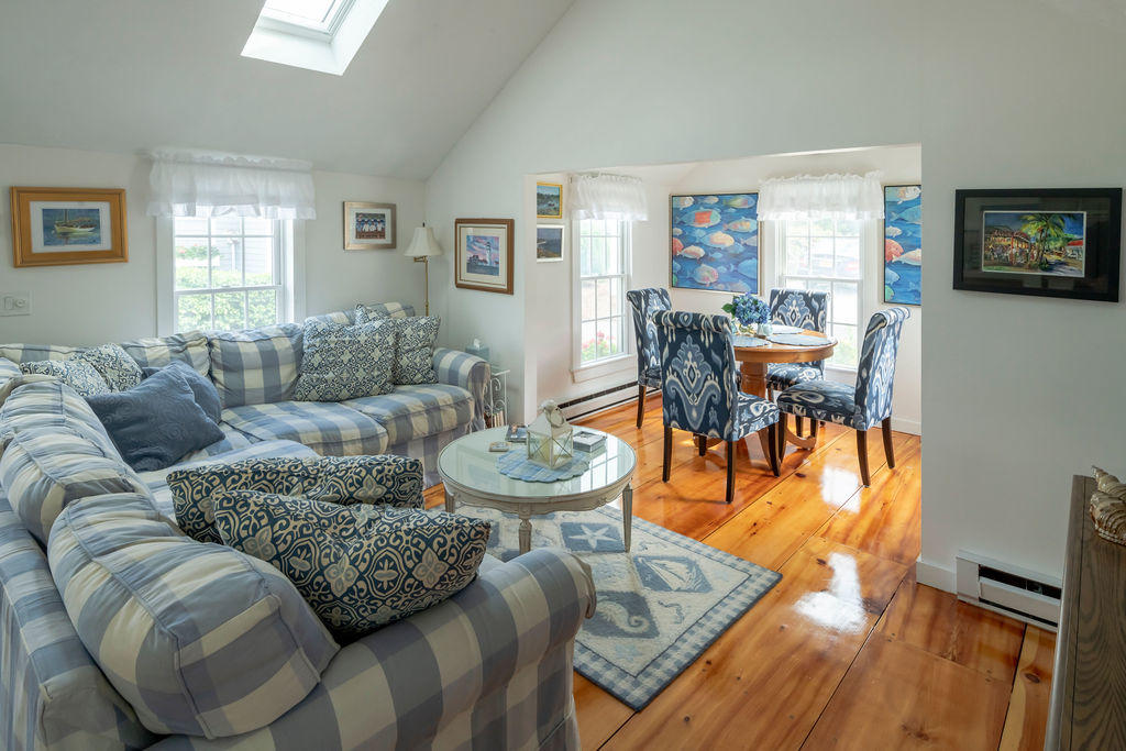 12 Vineyard View Lane Mashpee MA 02649