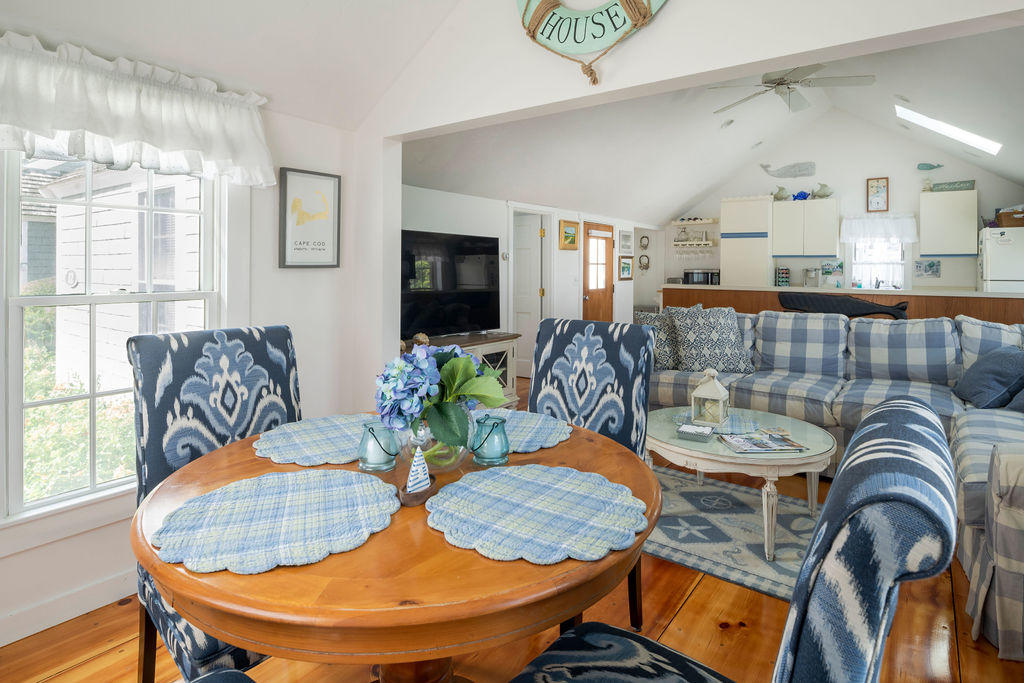 12 Vineyard View Lane Mashpee MA 02649