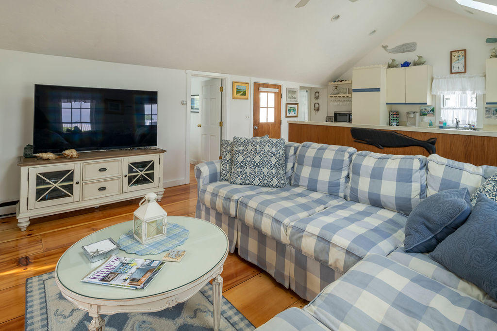 12 Vineyard View Lane Mashpee MA 02649