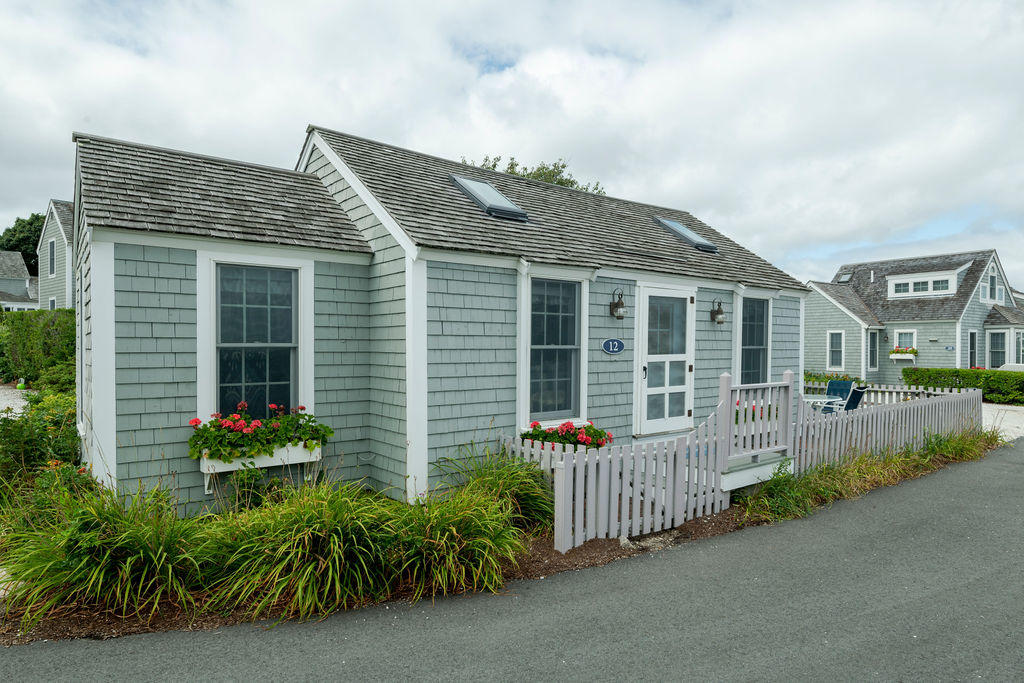 12 Vineyard View Lane Mashpee MA 02649