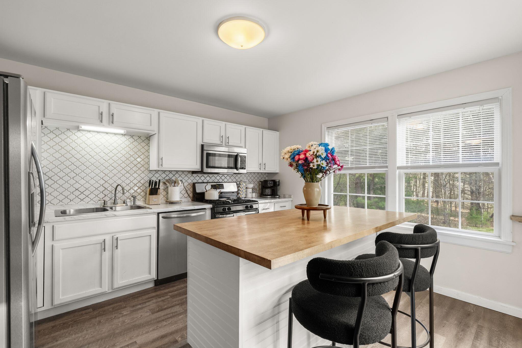 15 Carver Square Boulevard MA 02330