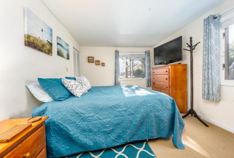 39 Blossom Avenue Barnstable MA 02655