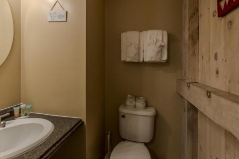 21 Island Inn Road Oak Bluffs MA 02557