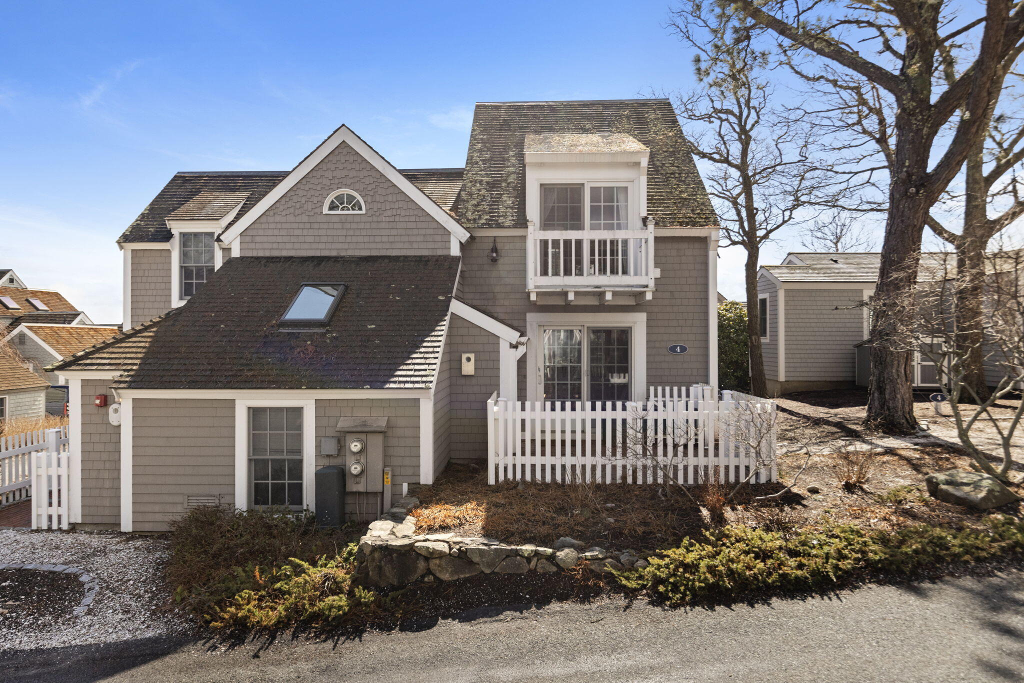 4 Hyannis Point Road Mashpee MA 02649