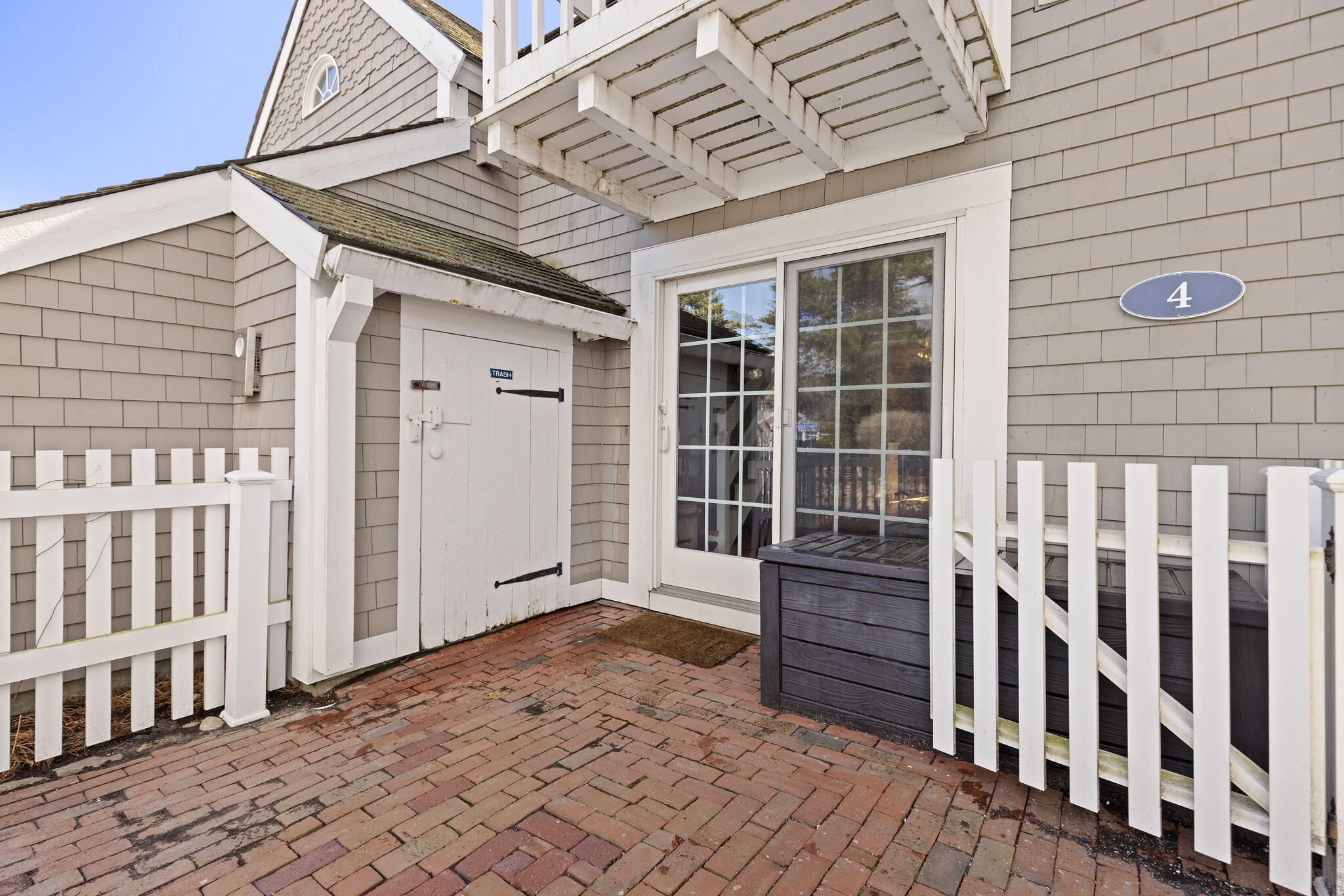 4 Hyannis Point Road Mashpee MA 02649