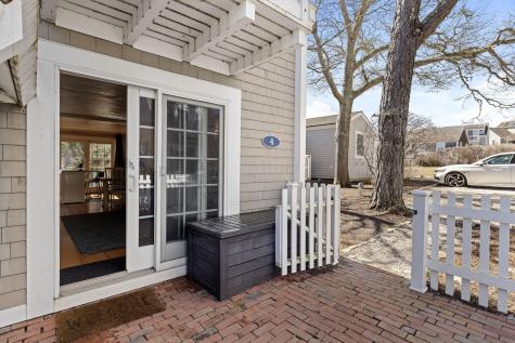4 Hyannis Point Road Mashpee MA 02649