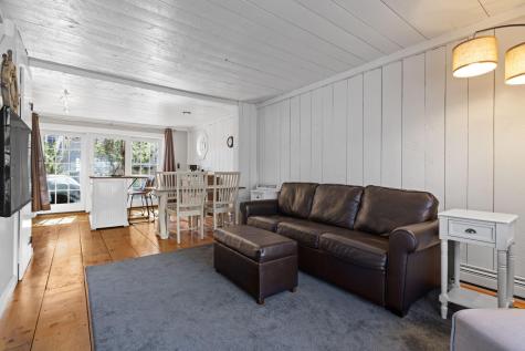 4 Hyannis Point Road Mashpee MA 02649