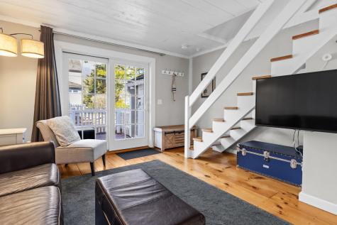 4 Hyannis Point Road Mashpee MA 02649