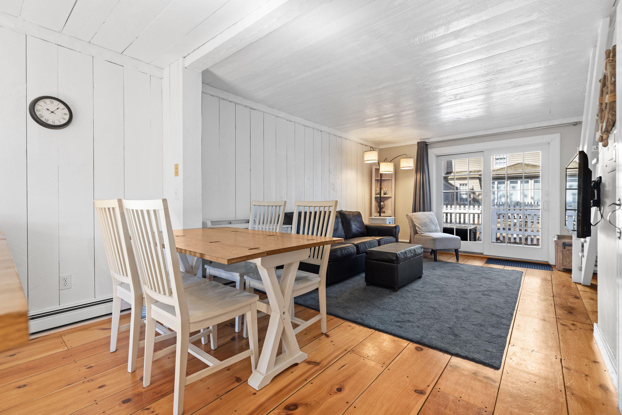 4 Hyannis Point Road Mashpee MA 02649