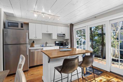 4 Hyannis Point Road Mashpee MA 02649
