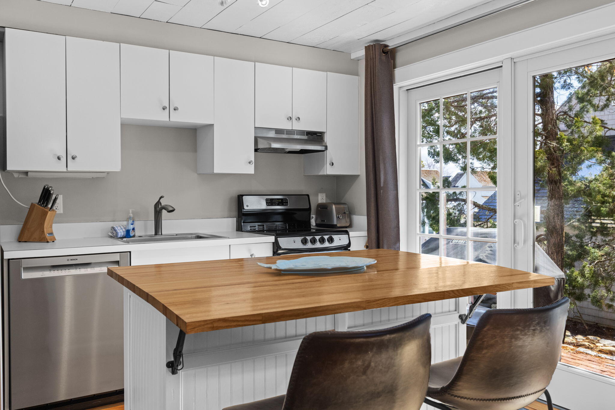 4 Hyannis Point Road Mashpee MA 02649