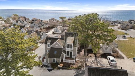 4 Hyannis Point Road Mashpee MA 02649