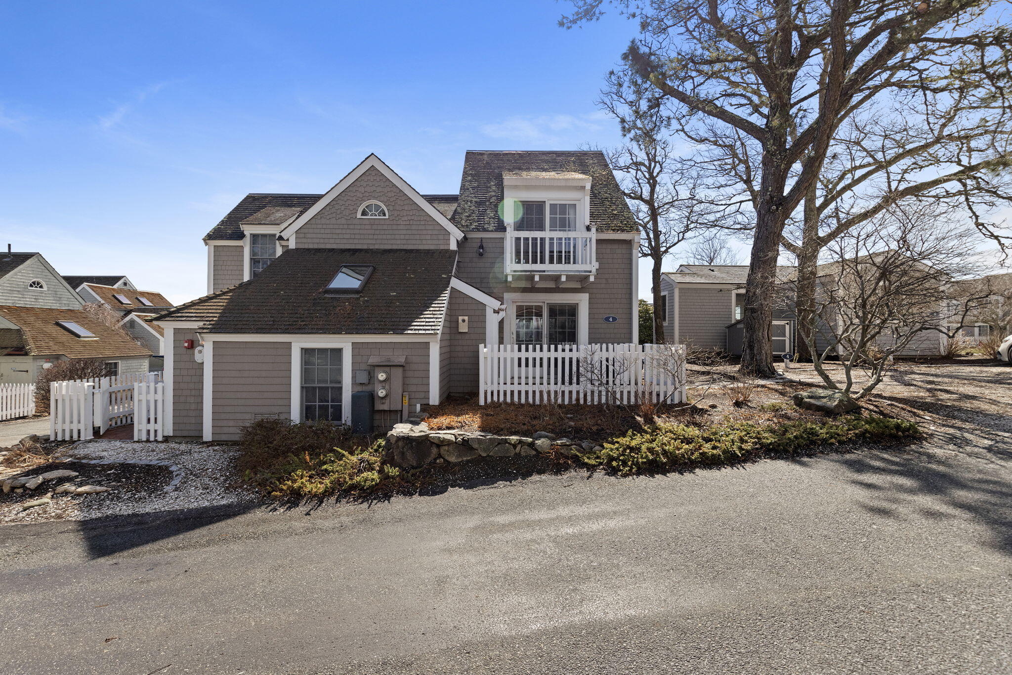 4 Hyannis Point Road Mashpee MA 02649